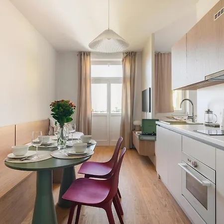 Korunni Modern In A Beautiful Historic Building 公寓