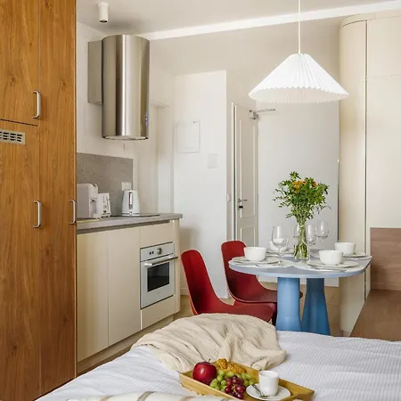 Apartmán Korunni Modern In A Beautiful Historic Building *
