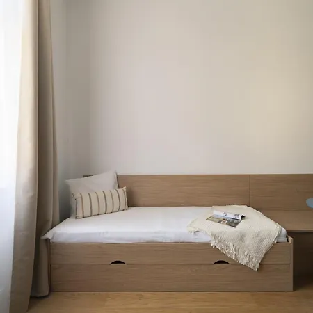 Modern Design With Fast Wi-fi * 布拉格